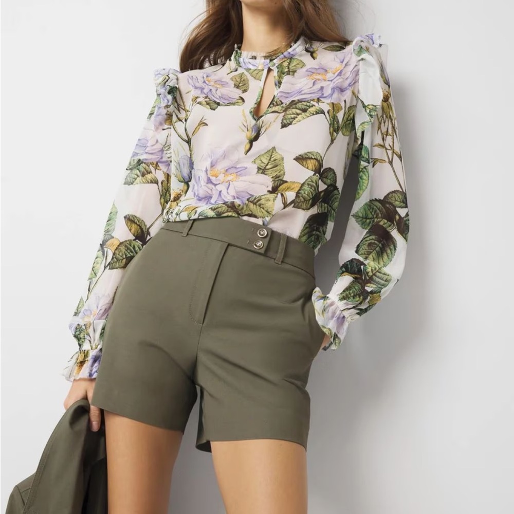 White House Black Market Floral Blouse M
